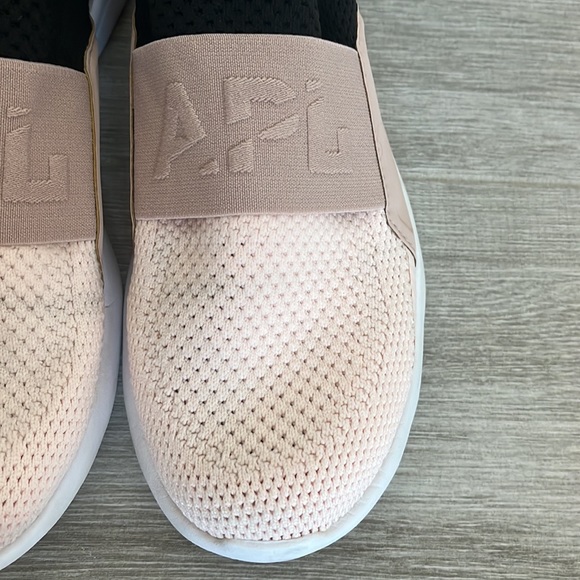 APL Women’s Sneakers Size 8.5 - Picture 2 of 5